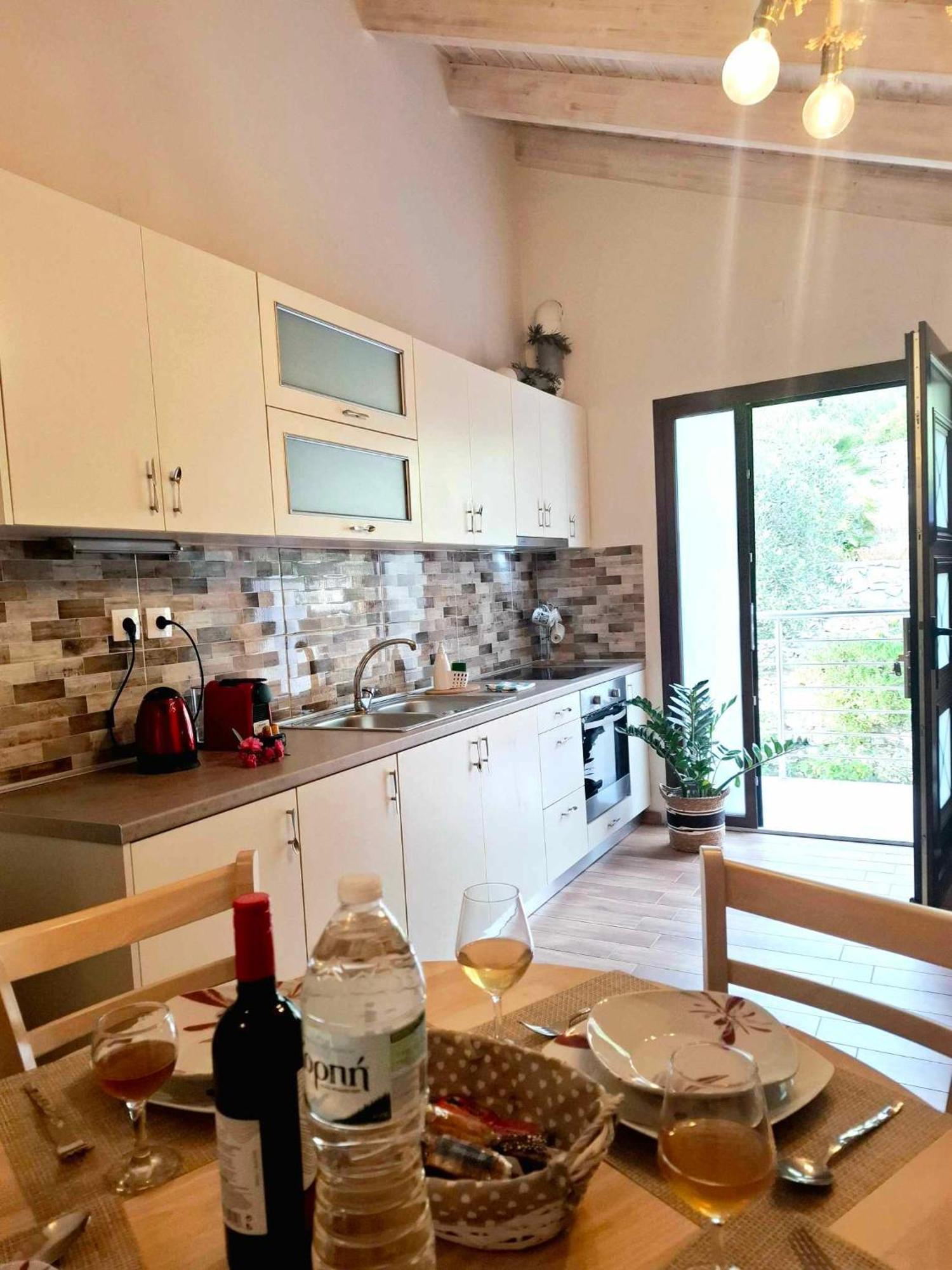 Alegria Apartments جايوس الغرفة الصورة